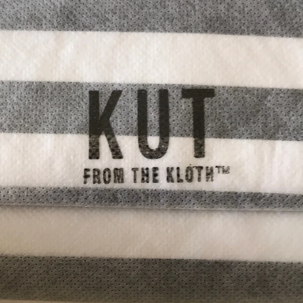 KUT from the kloth NWT wallet🕸